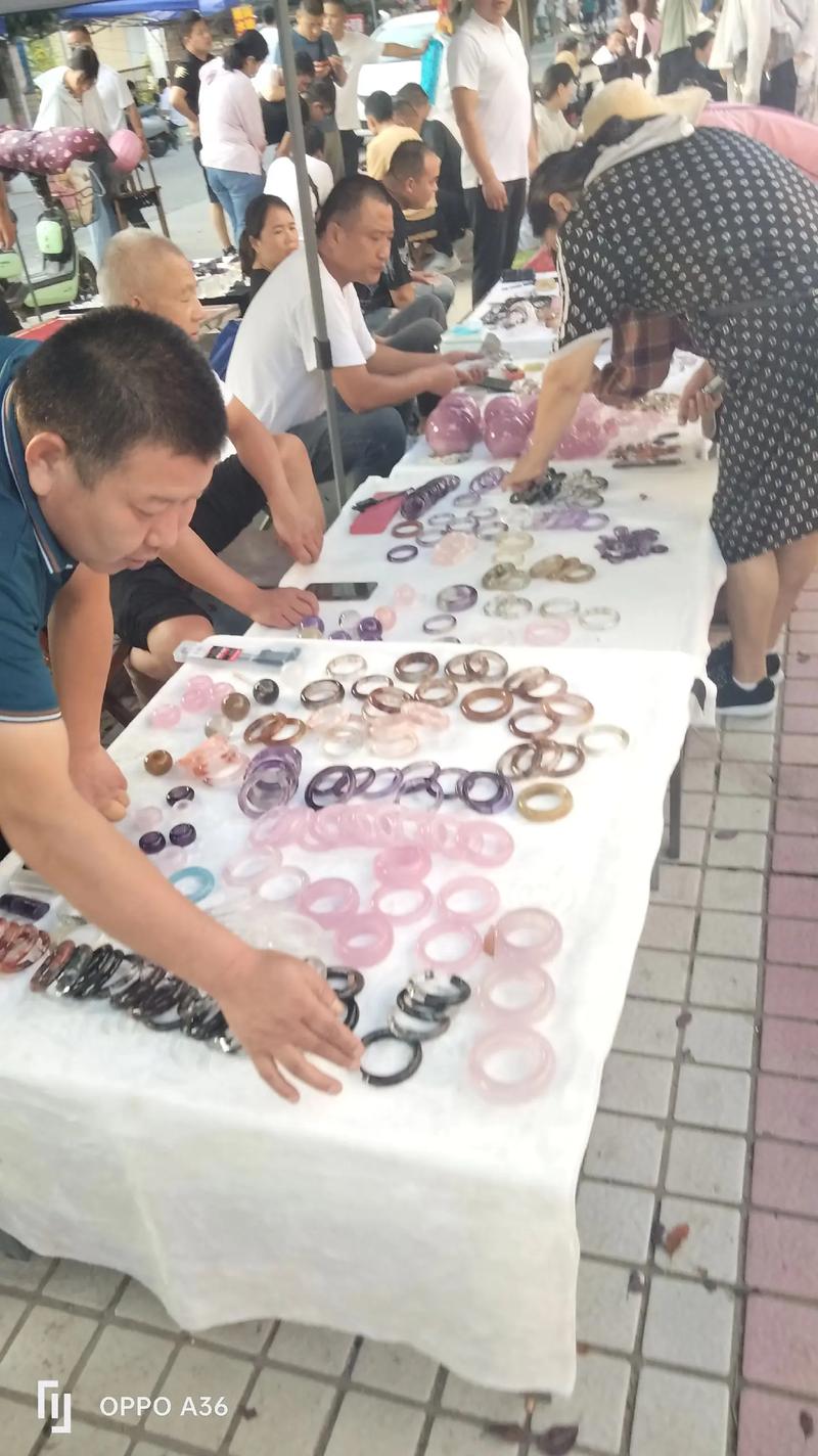 东海水晶:璀璨于时间缝隙中的艺术品